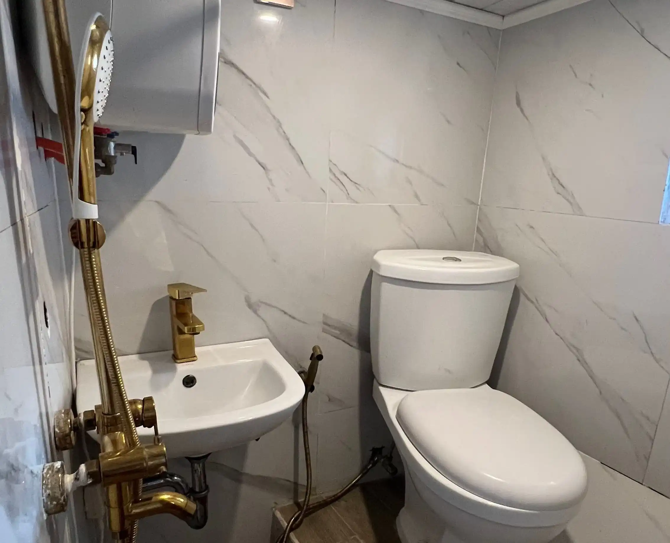 Deluxe Bedroom - Image 2