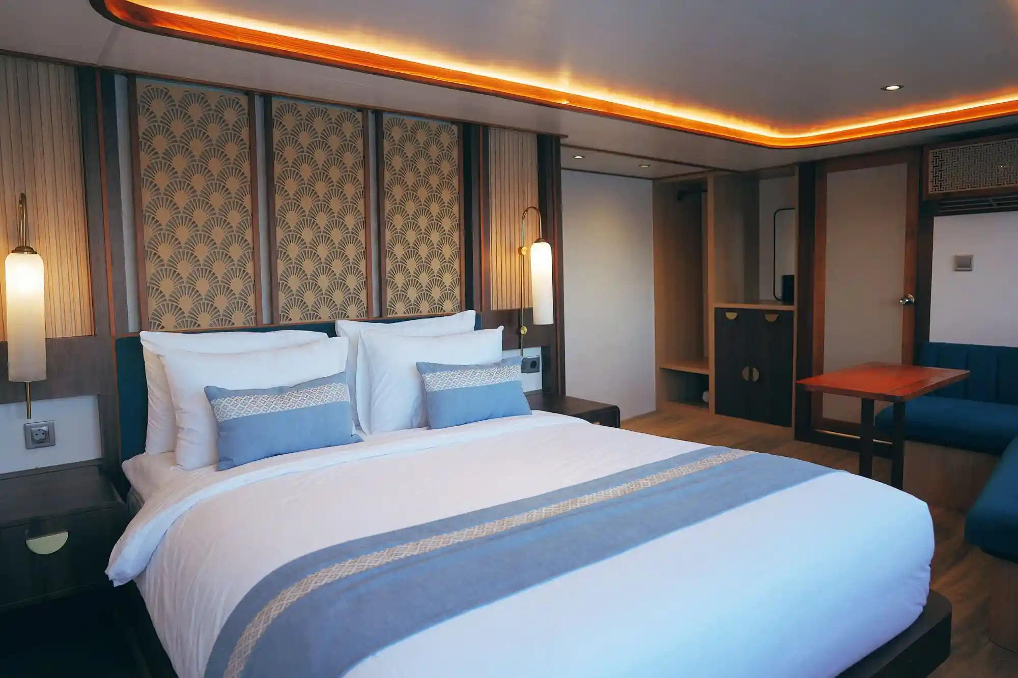 Suite Room - Image 1