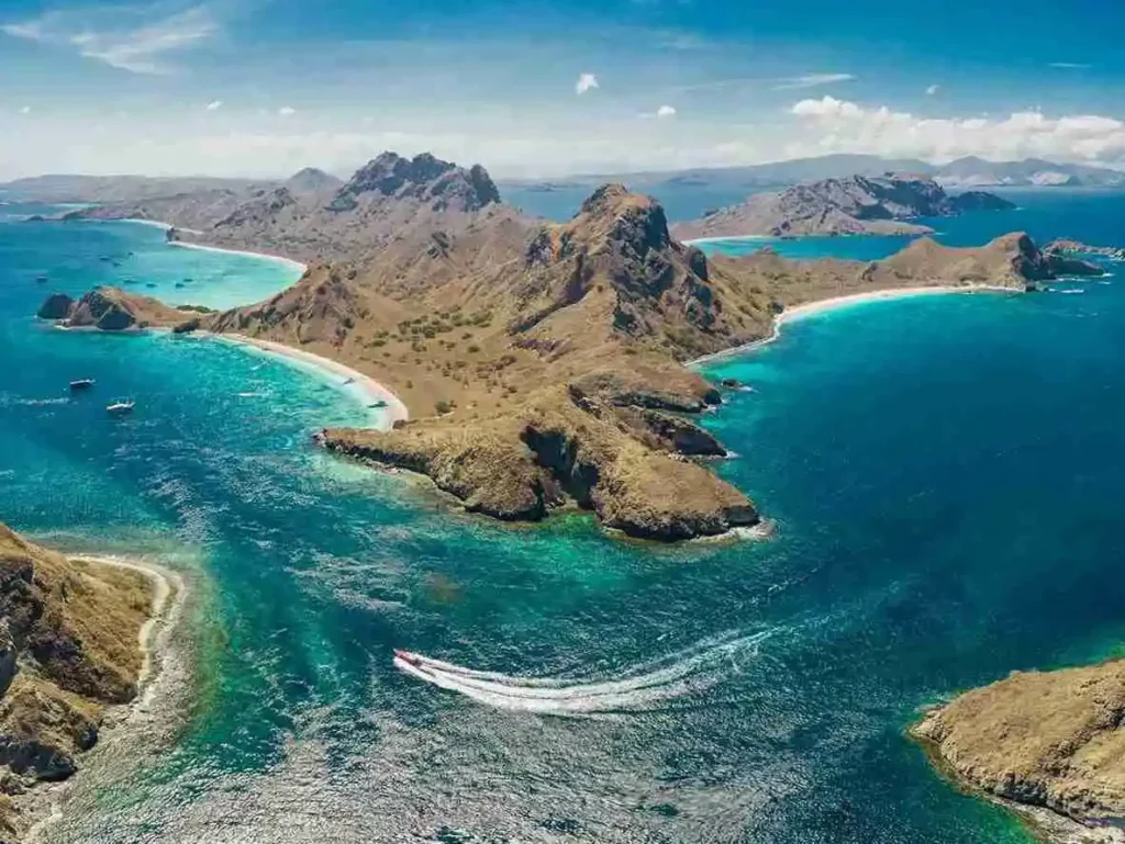 Padar Island - BoatKomodoTrip