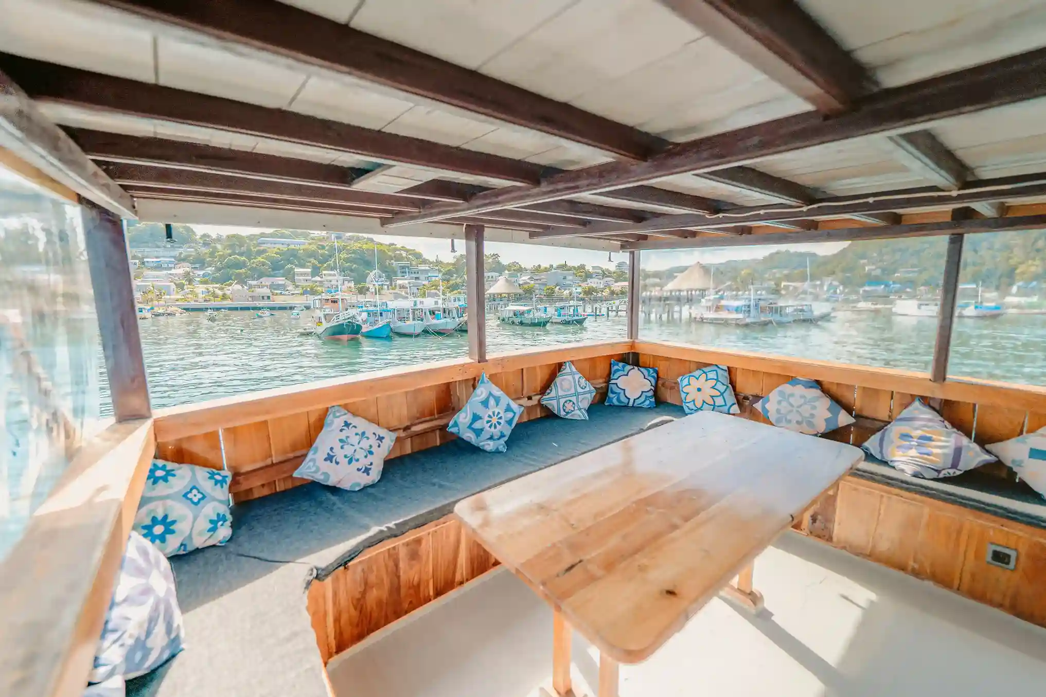 pesona bajo dining area