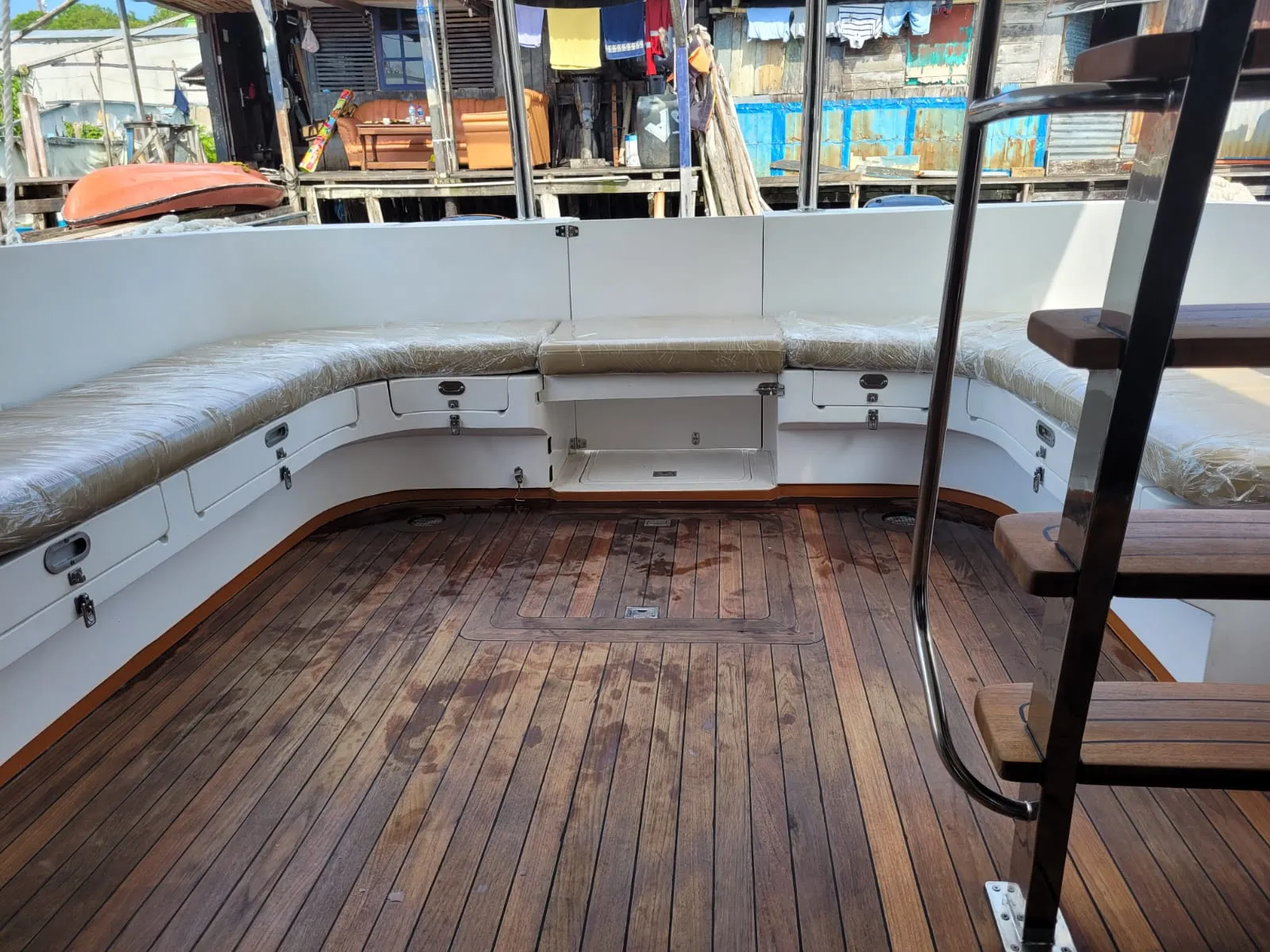 Royal Pesona Speedboat Interior - Boat Komodo Trip