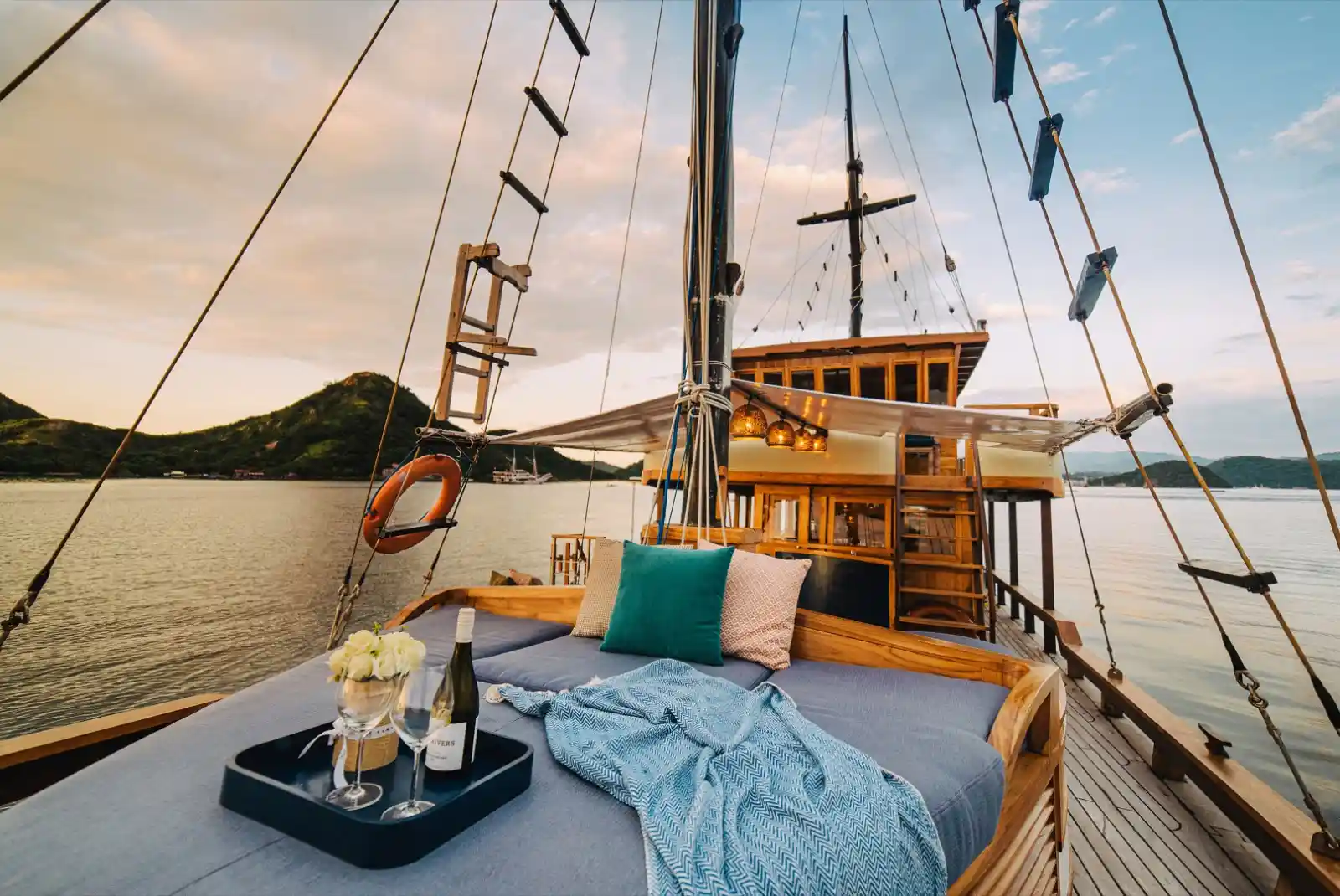 Samara 1 Phinisi Boat Charter | Front Deck Area | Boat Komodo Trip