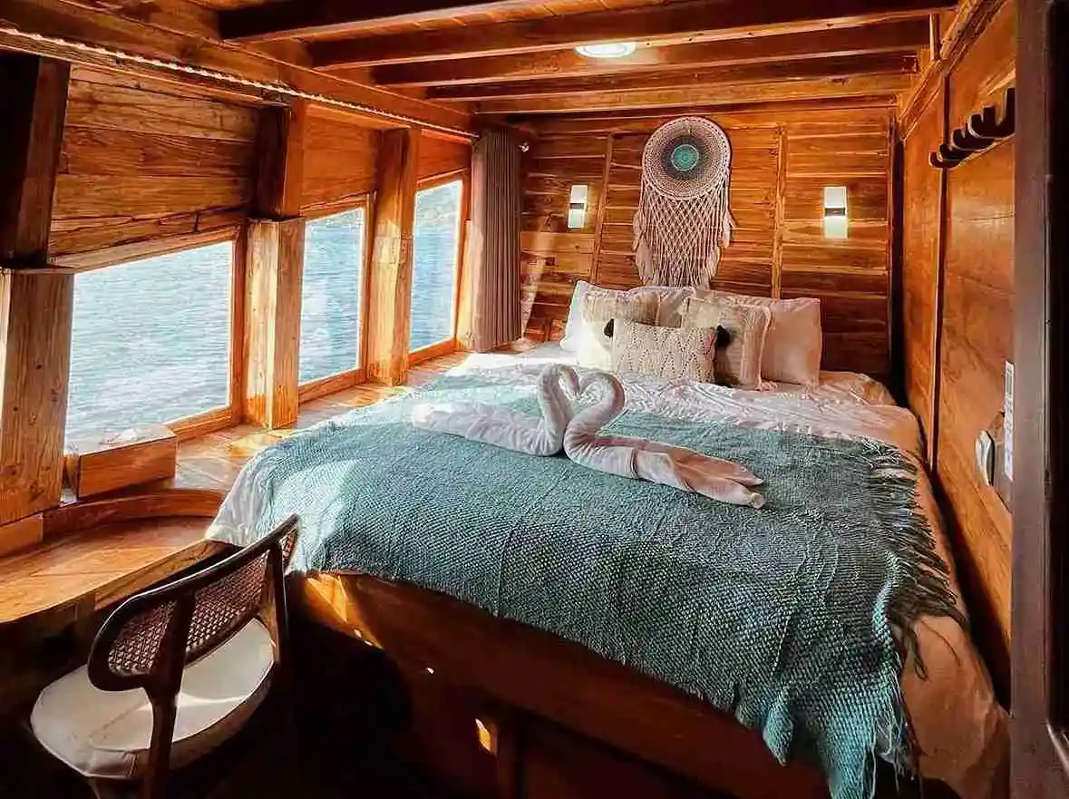 Deluxe Cabin I & II - Image 1