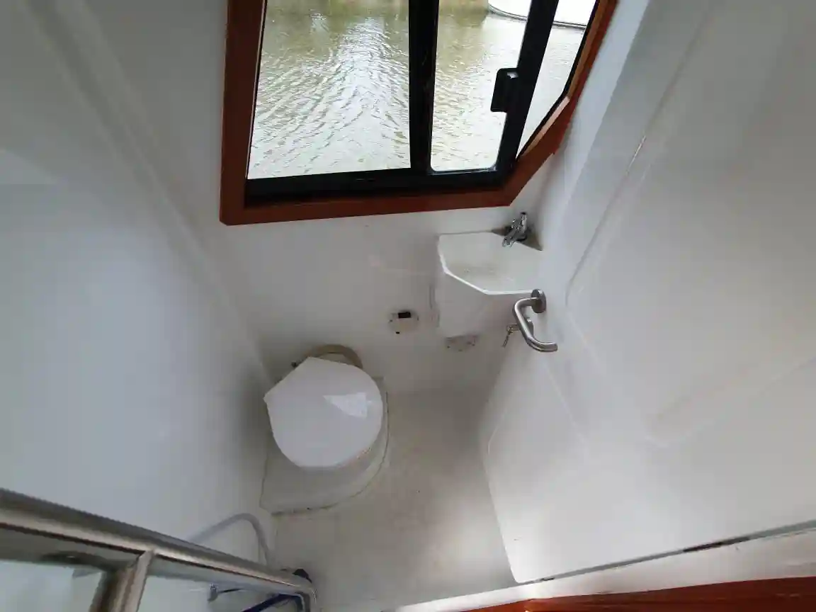 The Pesona Speedboat Toilet - Boat Komodo Trip