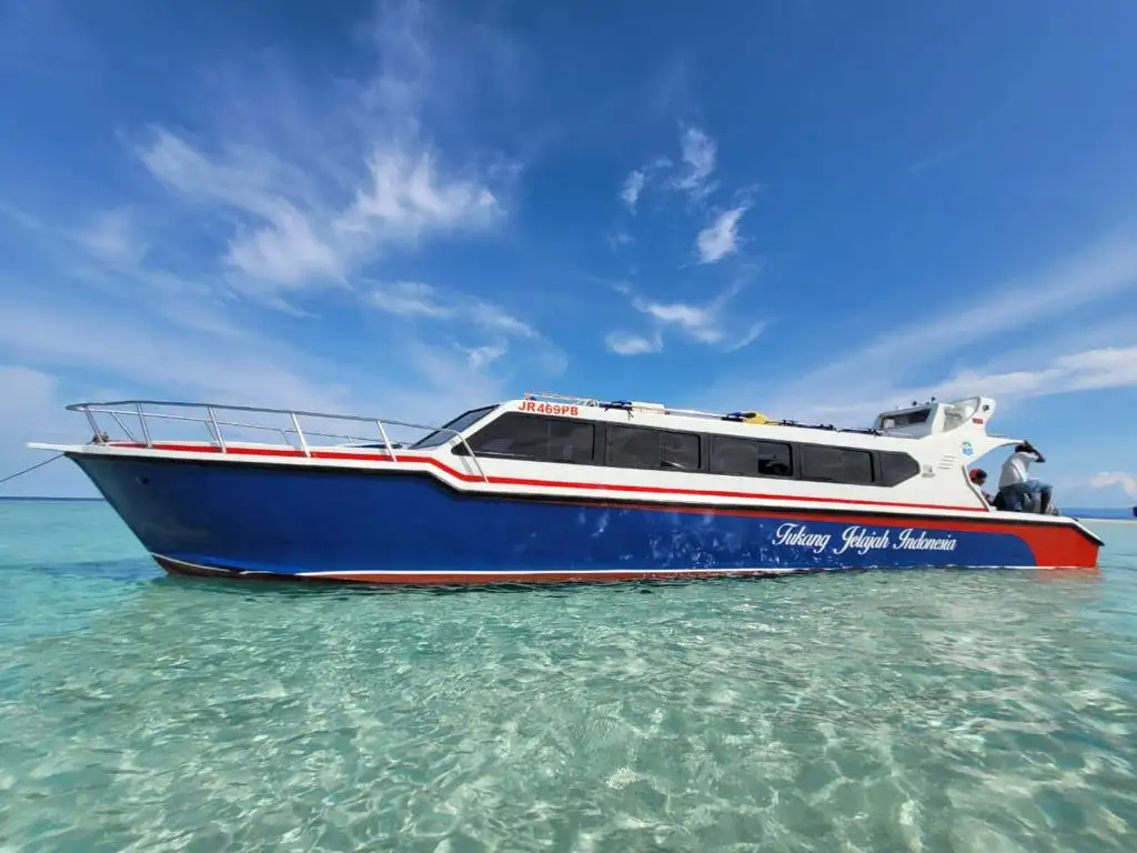 TJI 1 - BoatKomodoTrip