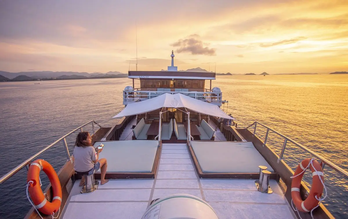 Emperor Harmoni - BoatKomodoTrip