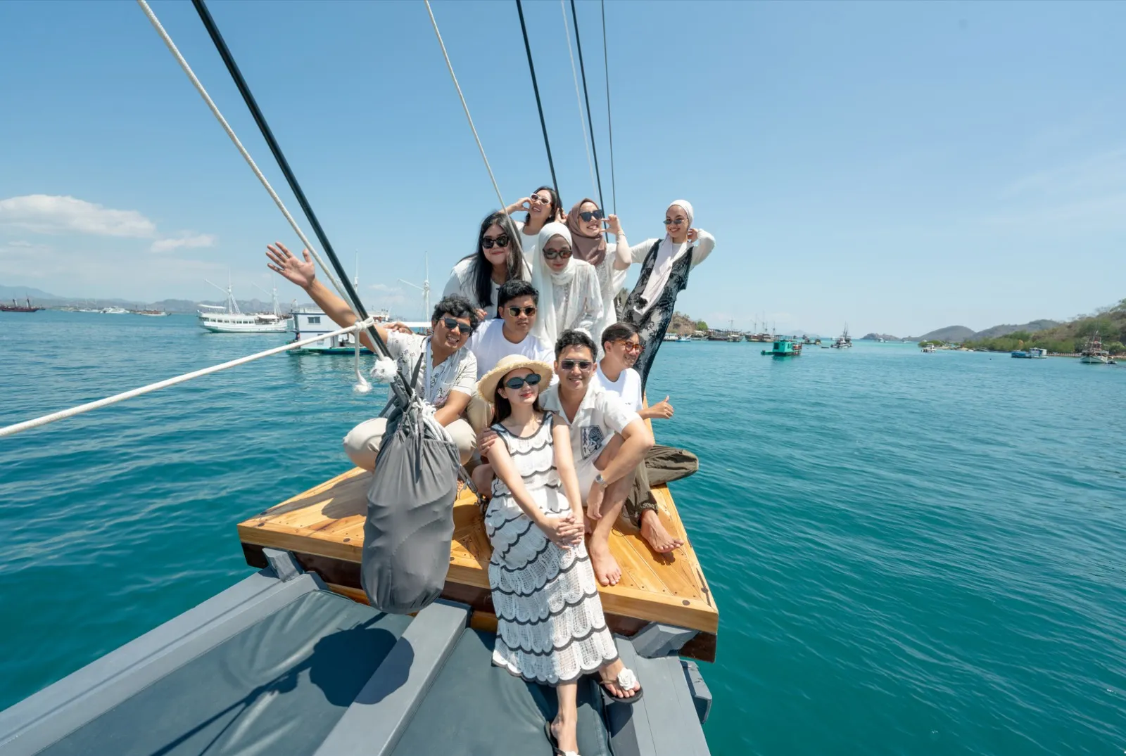 Semesta Voyages Phinisi Cruise | Komodo National Park | Boat Komodo Trip