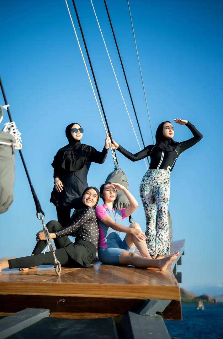 Semesta Voyages Phinisi Cruise | Komodo National Park | Boat Komodo Trip