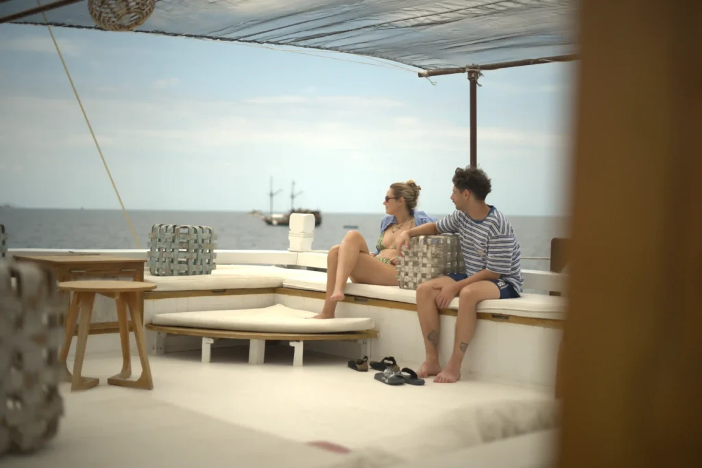 Sun Deck | Catnazse Cruise Liveaboard Phinisi | Boat Komodo Trip