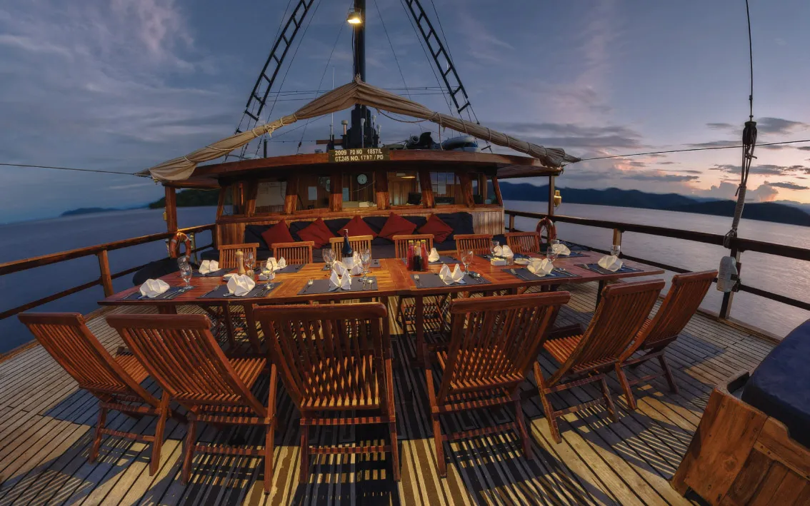 Damai 1 Liveaboard by BoatKomodoTrip