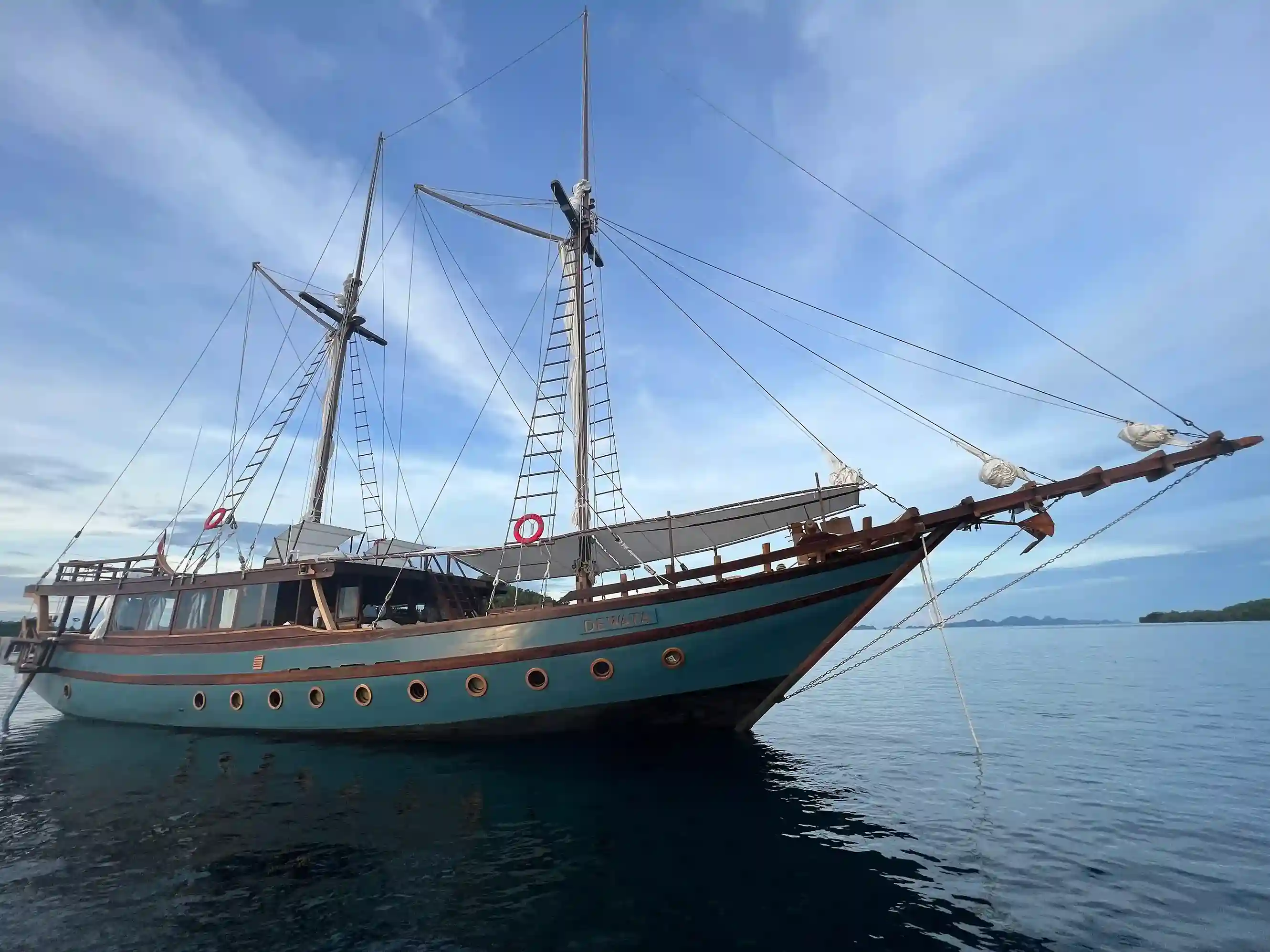 Dewata Liveaboard by Boat Komodo Trip