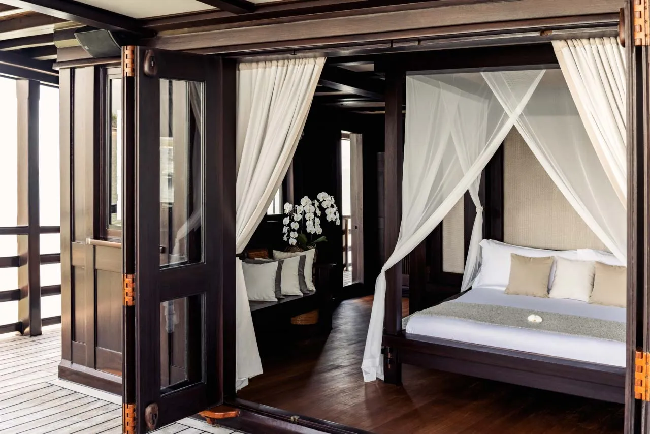 Master Bedroom on Dunia Baru Cruise Voyage Phinisi | Raja Ampat | Boat Komodo Trip