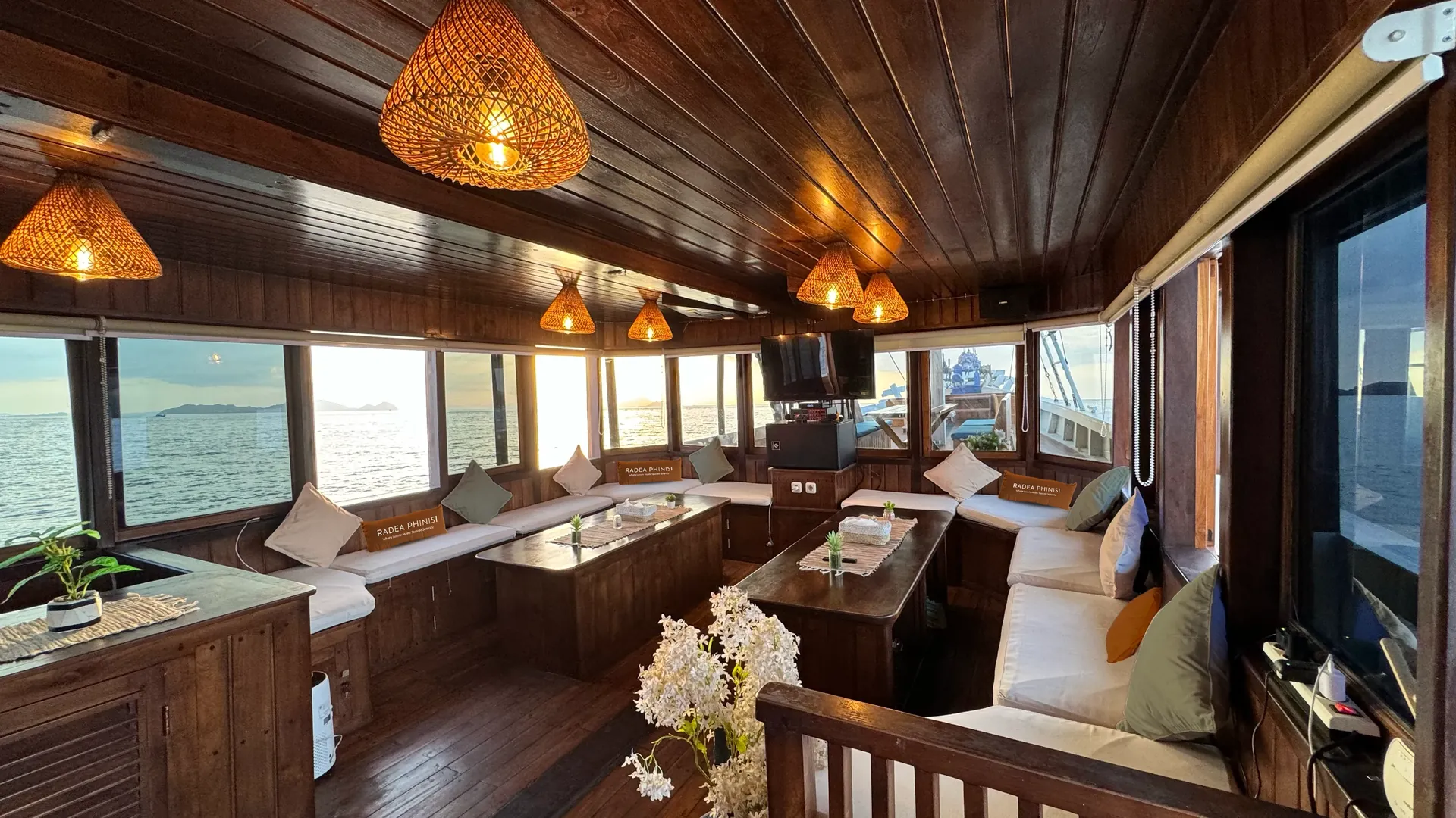 Lounge on Radea Cruise Voyage Phinisi | Komodo National Park | Boat Komodo Trip