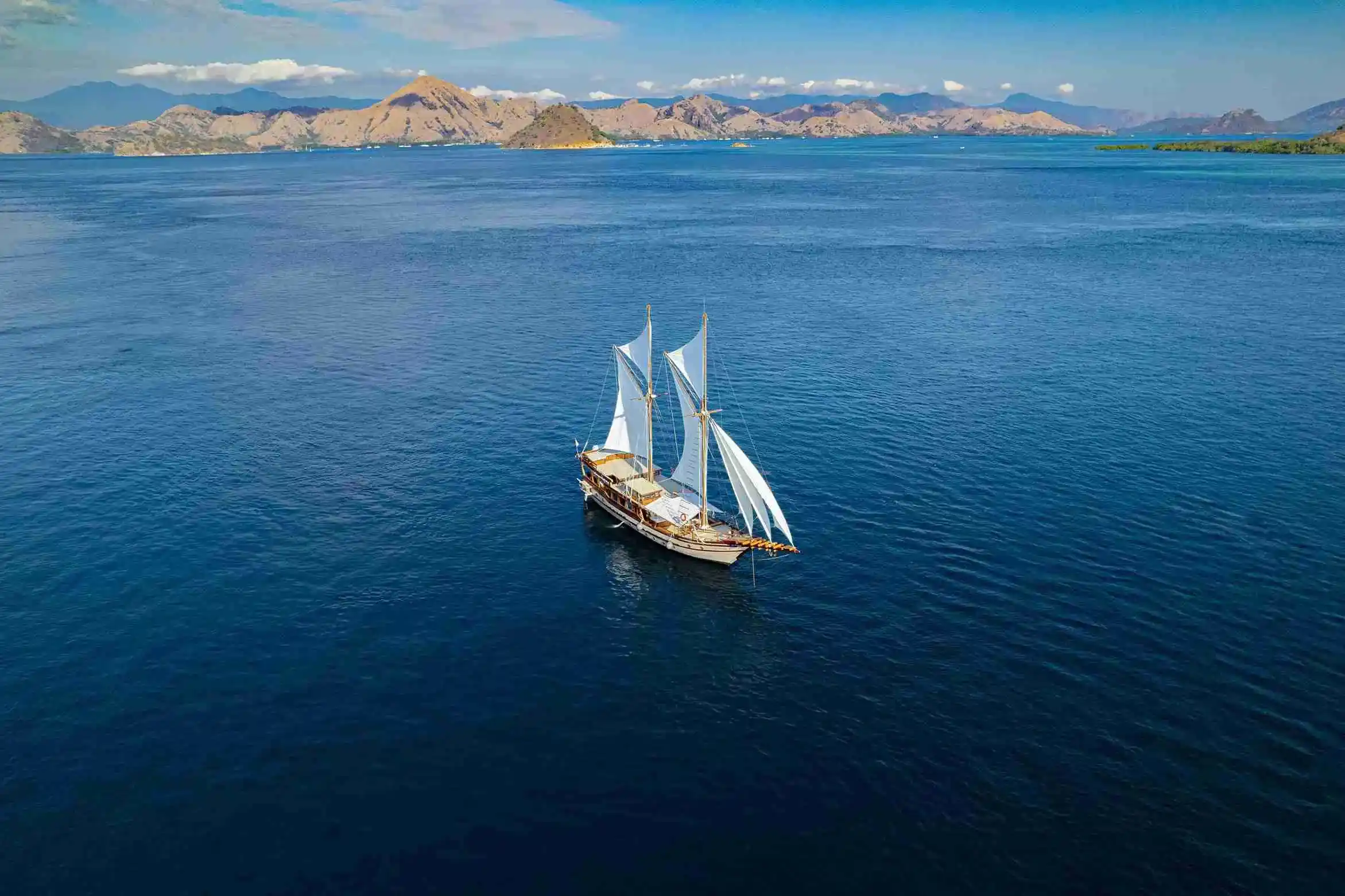 Nataraja Liveaboard by Boat Komodo Trip