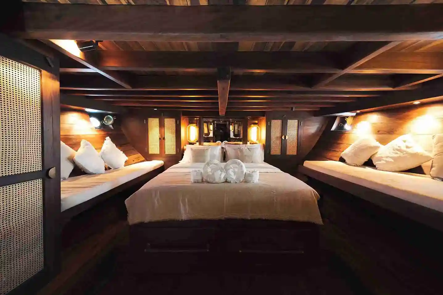 Nataraja Liveaboard by Boat Komodo Trip