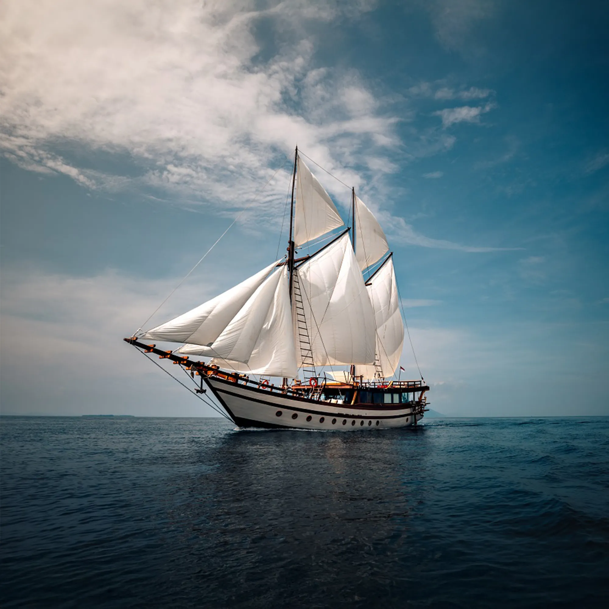Senja Liveaboard Private Charter in Raja Ampat