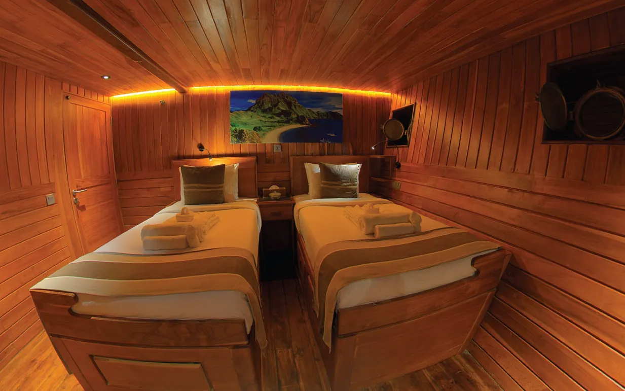 Damai 1 Liveaboard by BoatKomodoTrip