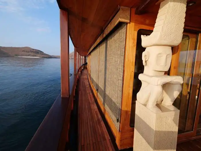 The Oracle Liveaboard by Boat Komodo Trip