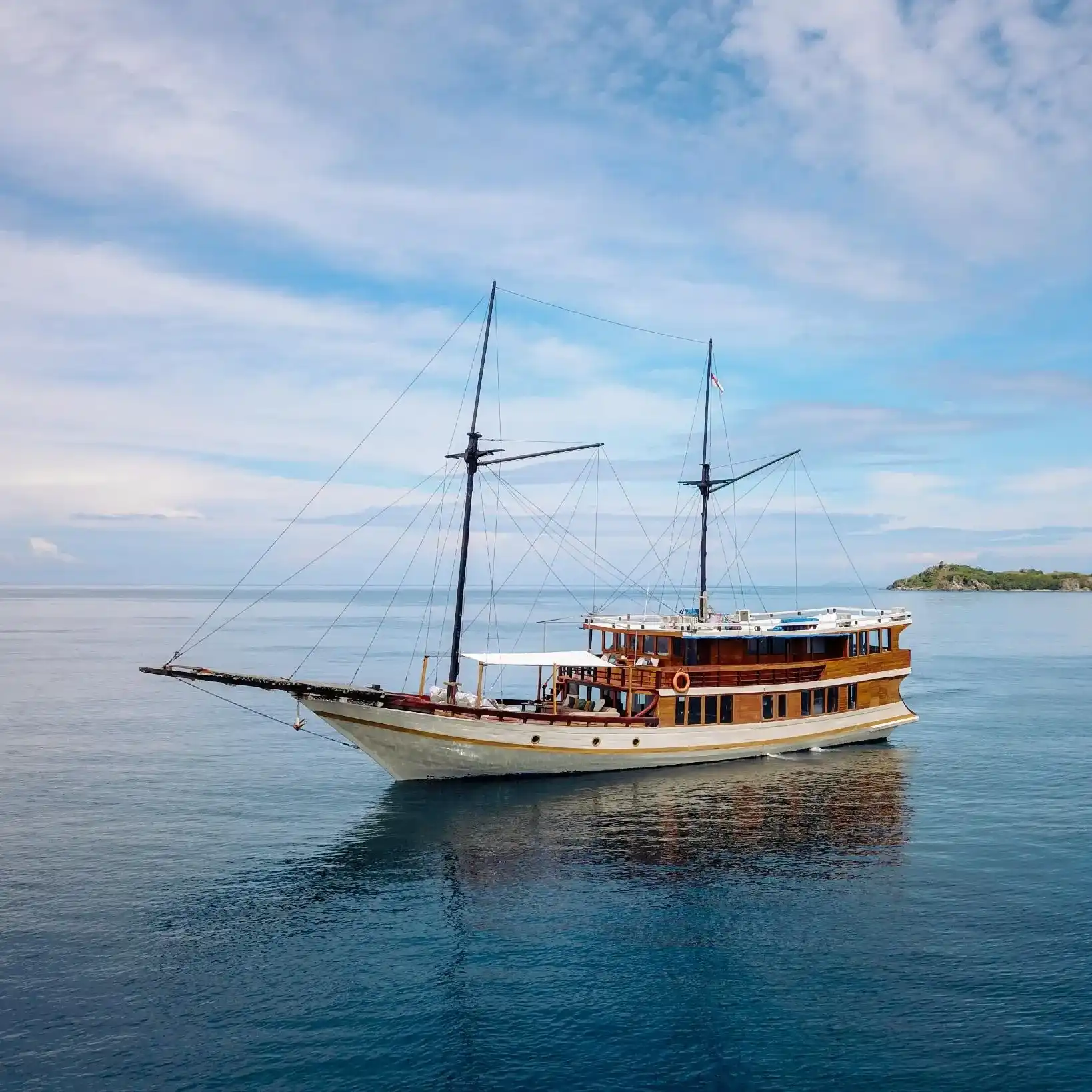 Senada Phinisi Charter for Komodo National Park