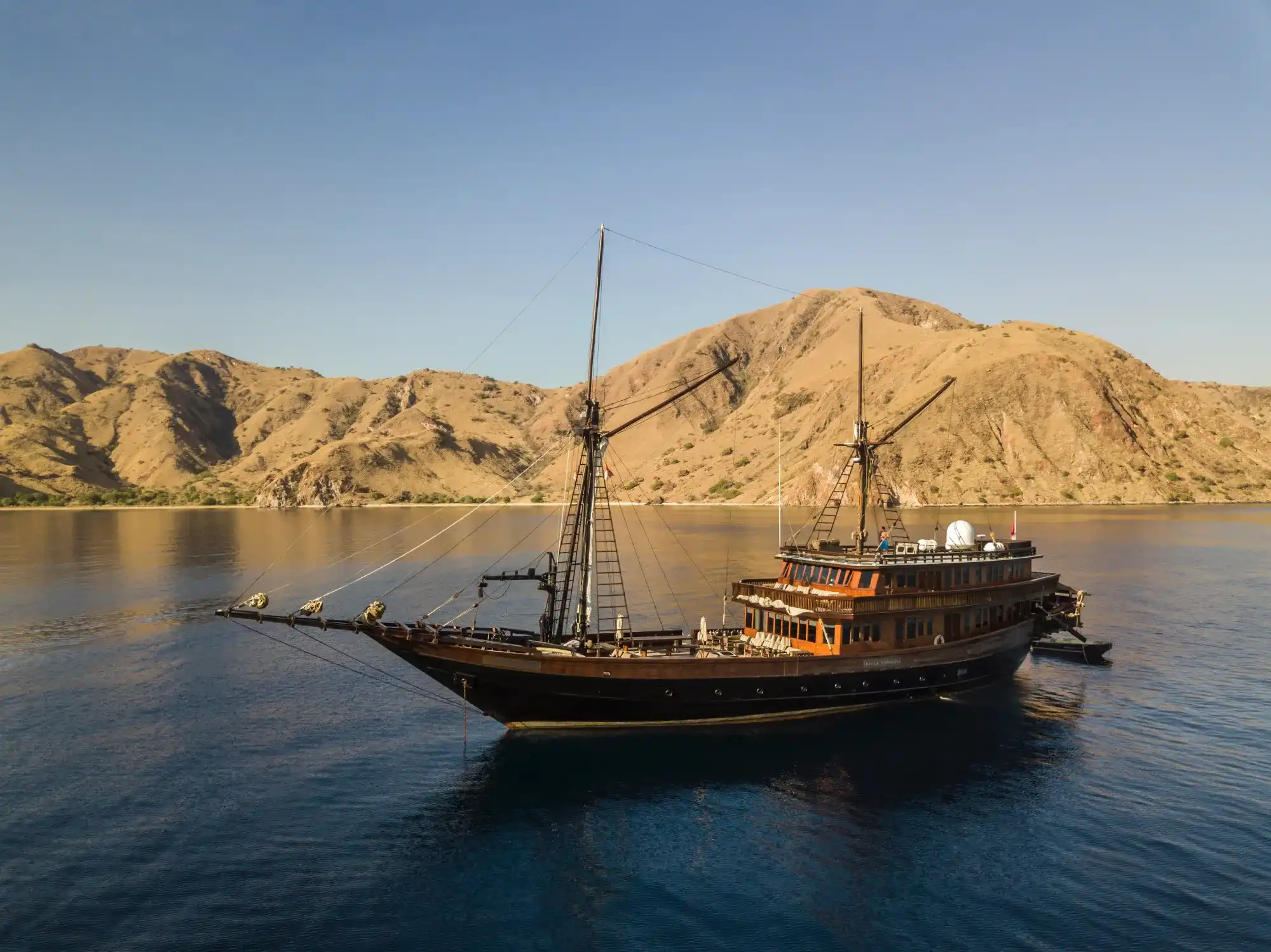 Alila Purnama Cruise Phinisi Liveaboard | Boat Komodo Trip
