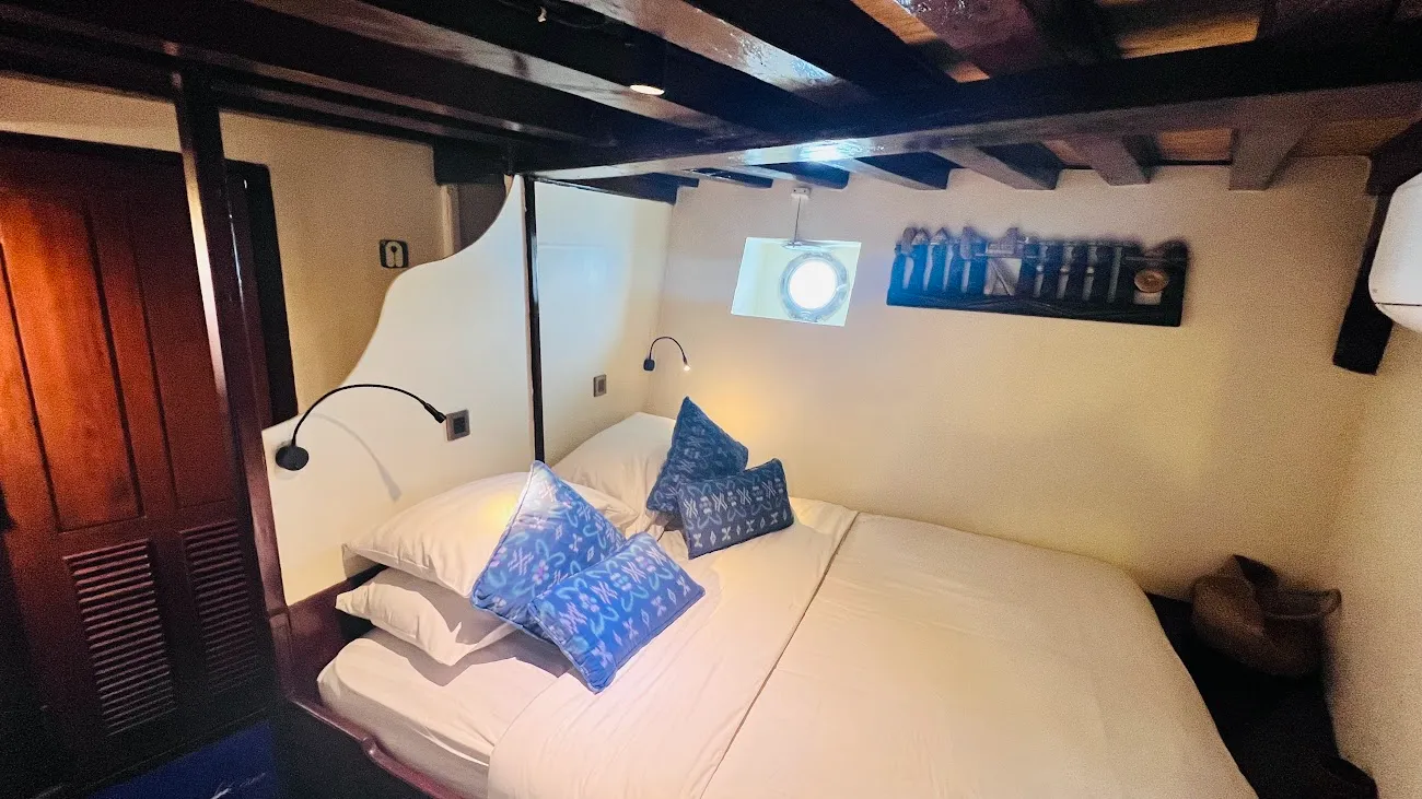 Ombak Biru Liveaboard | Boat Komodo Trip