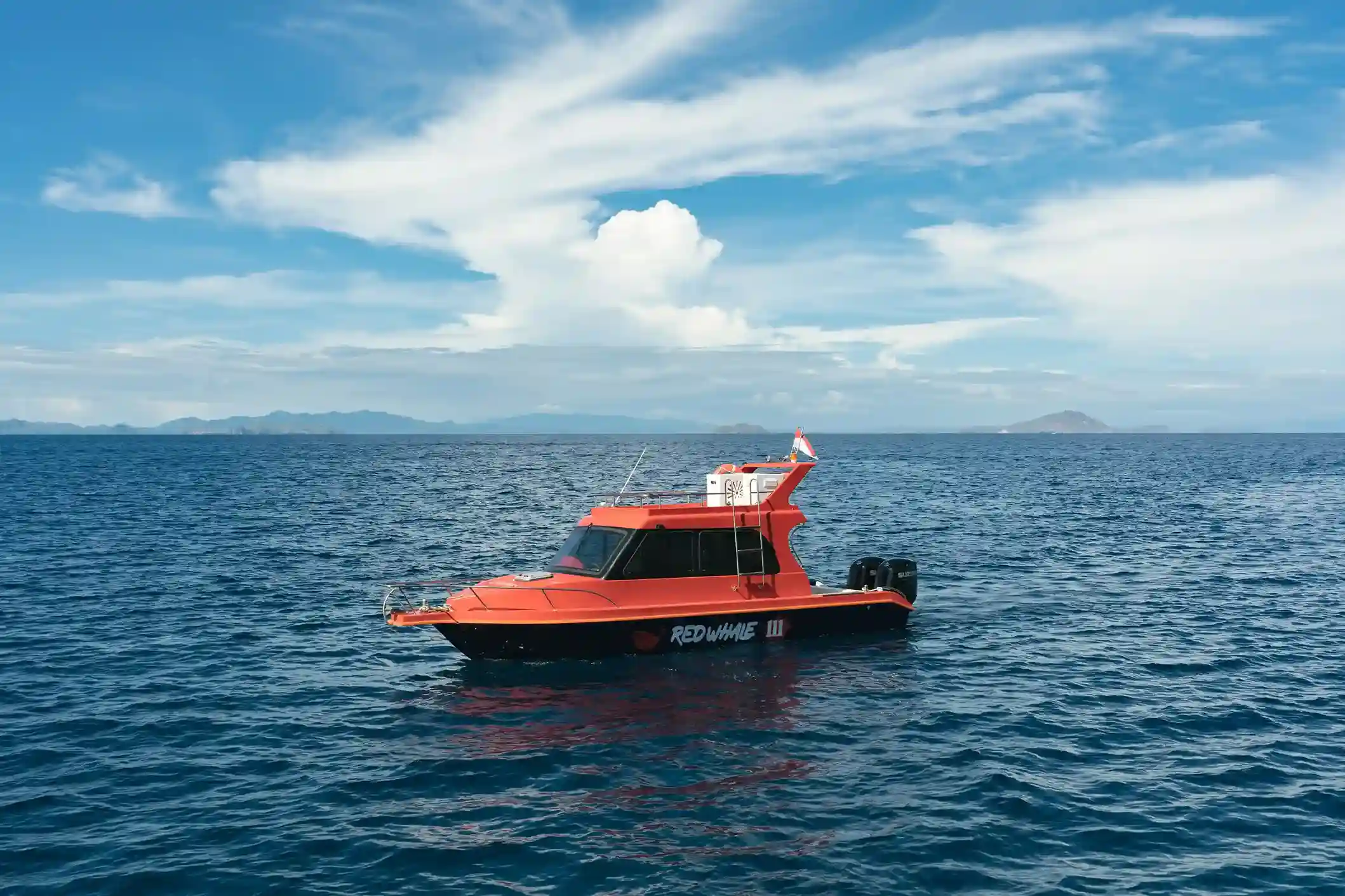 One Day Trip Komodo + Silver Documentation Package