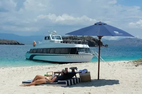 Sea Escape Speedboat - Boat Komodo Trip