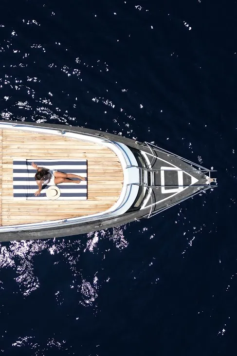 Outdoor Dining Komodo Day Trip