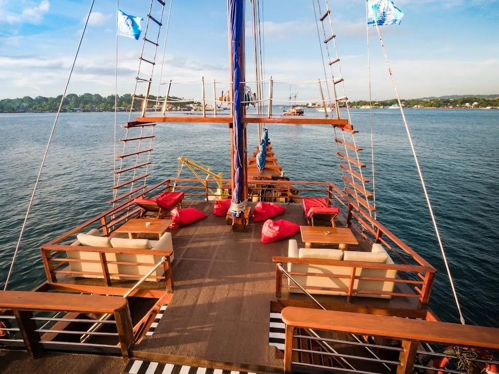 Sea Safarai 6 outdoord chill area (3)