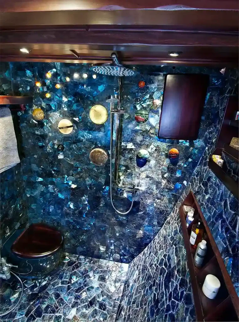 Bathroom Room in Manta Mae