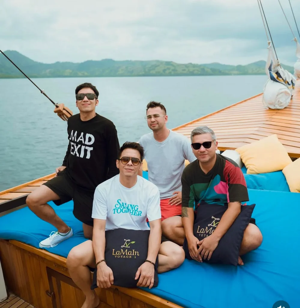 Desta Ariel Rafi Gading in Labuan Bajo (source: instagram/desta80s)