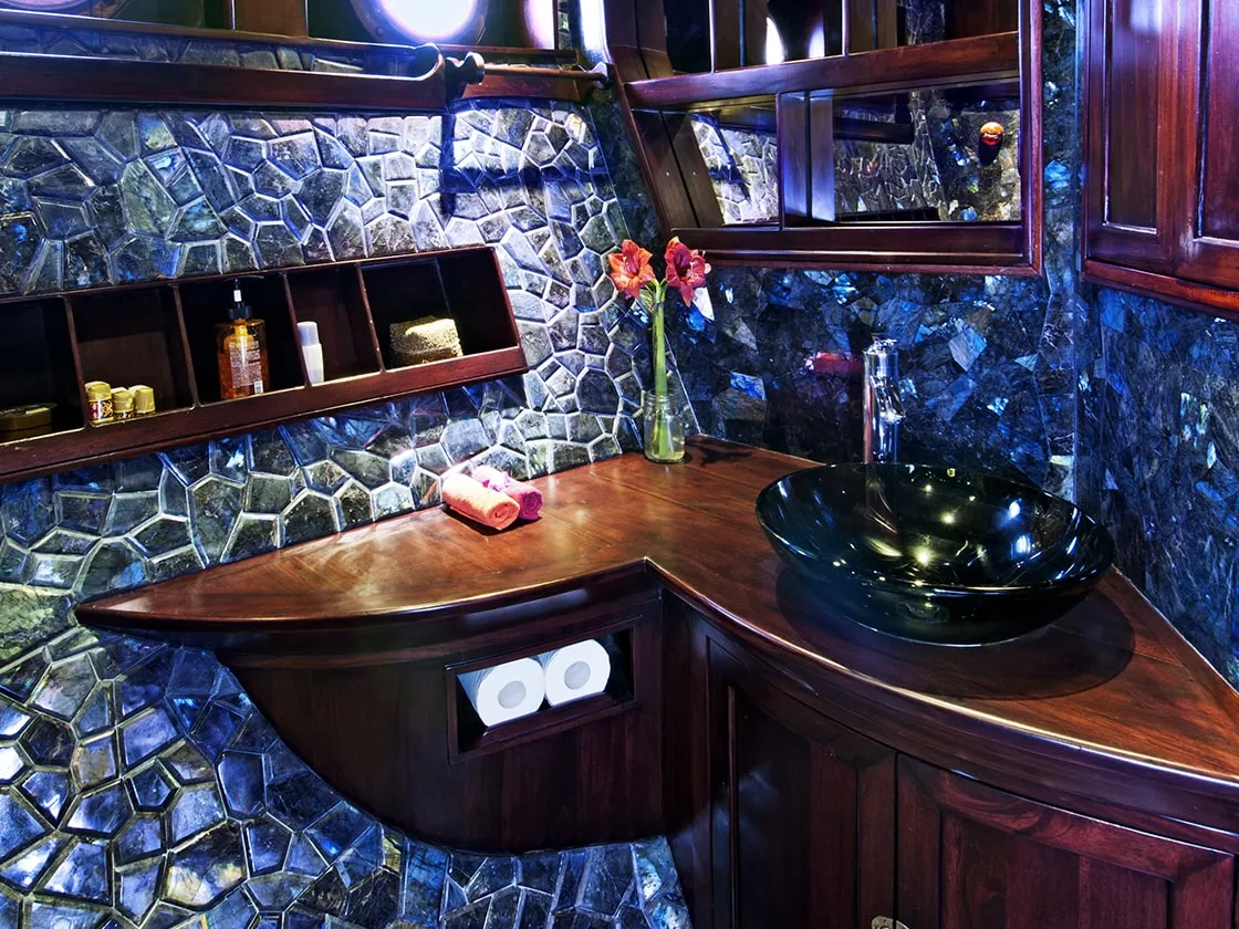 Manta Mae Bathroom | Boat Komodo Trip | Komodo Tour | Raja Ampat Tour