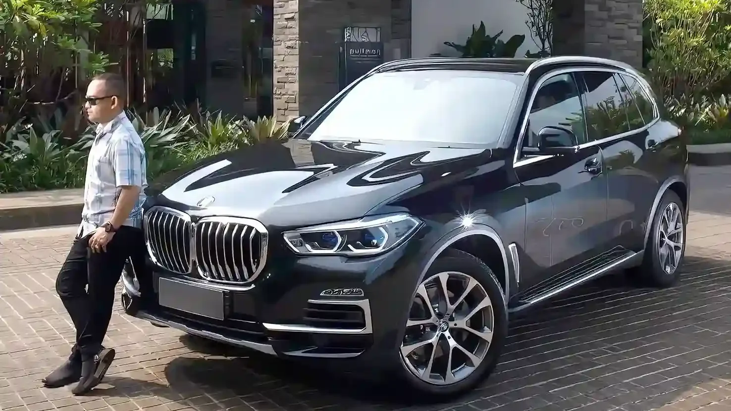 Luxury Car Rent in Bali
