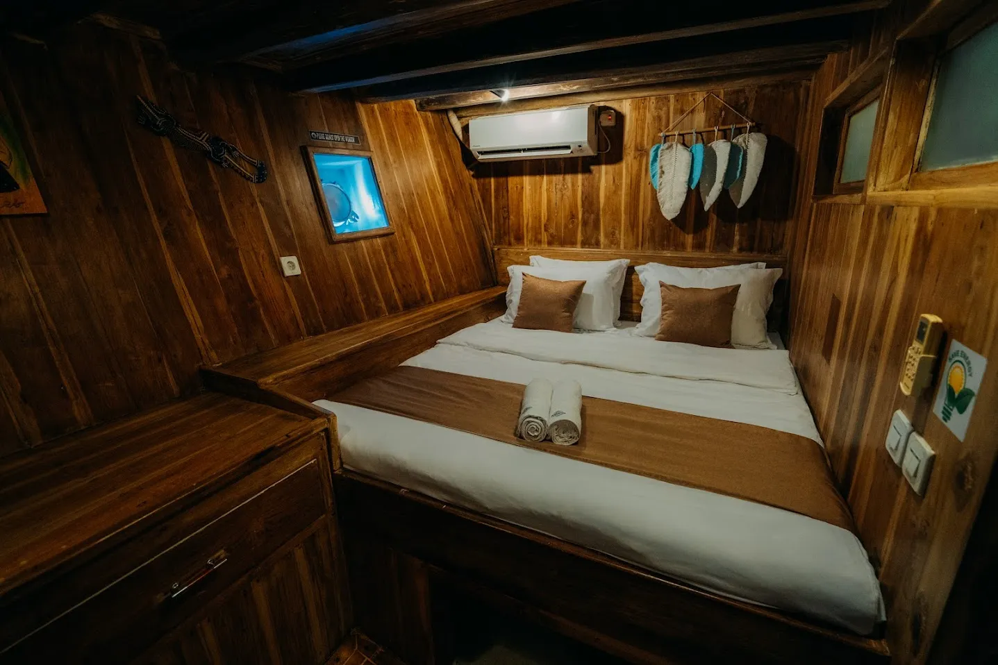 Cajoma IV Phinisi Boat Charter | Cabin 2 | Liveaboard | Komodo Tour | Boat Komodo Trip