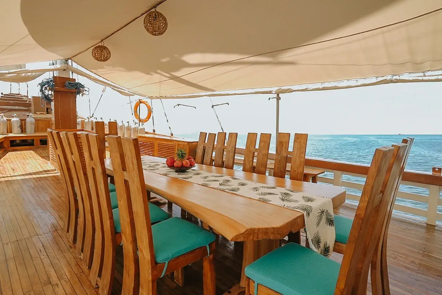 Cajoma IV Phinisi Boat Charter | Dining Area| Liveaboard | Komodo Tour | Boat Komodo Trip