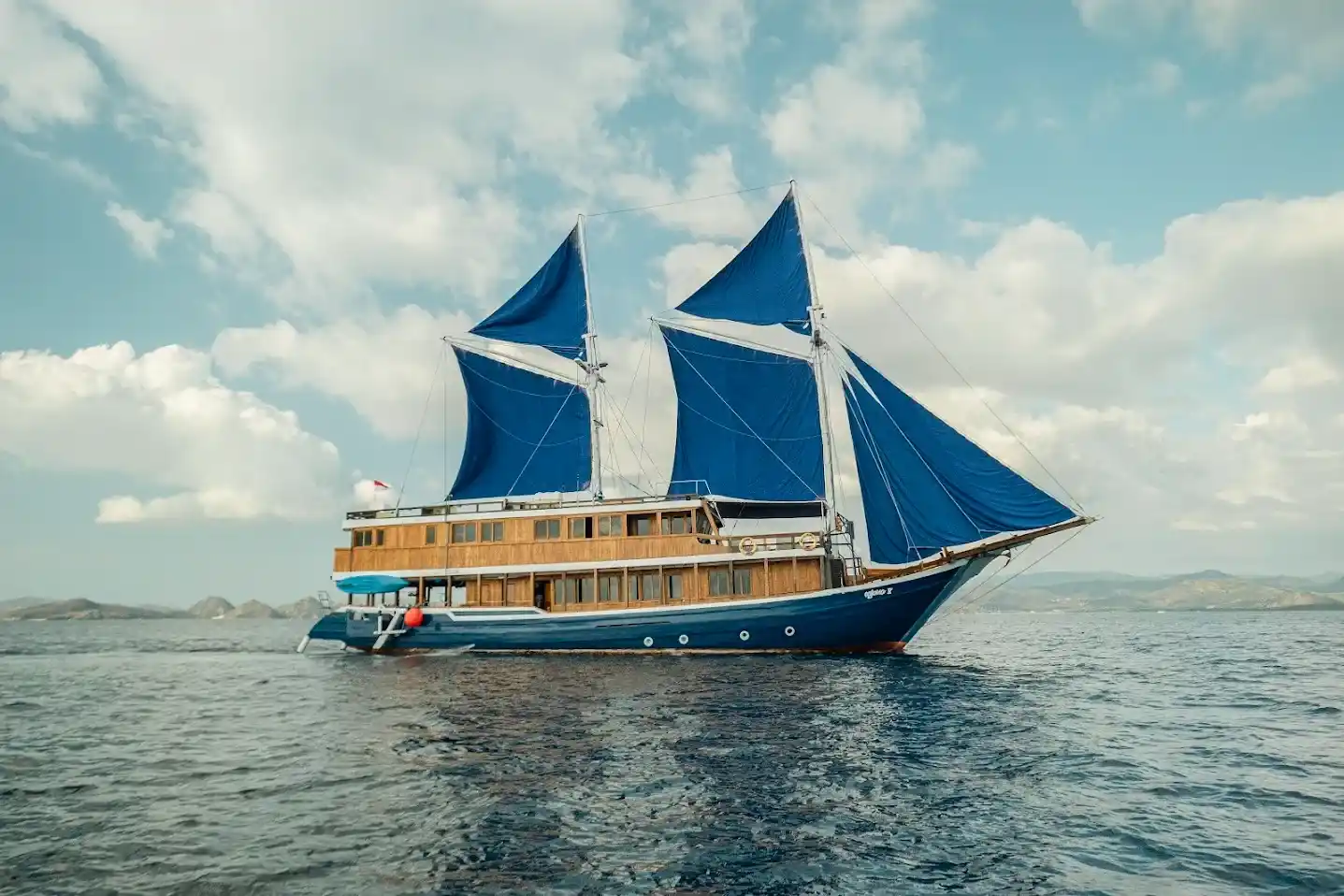 Cajoma V Phinisi Boat Charter | Liveaboard | Komodo Tour | Boat Komodo Trip