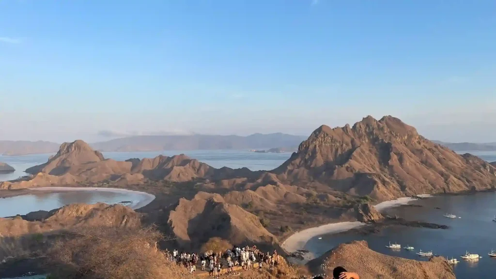 Padar Islands Epic View | Komodo island tour review | Eduard Fernando