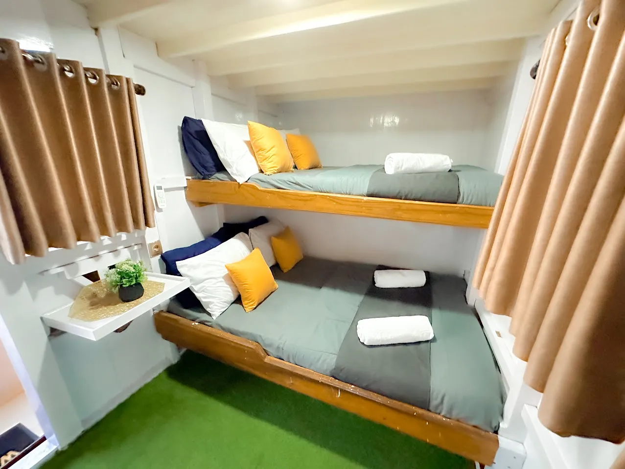 Santemako Phinisi | Komodo Tour | Boat Komodo Trip