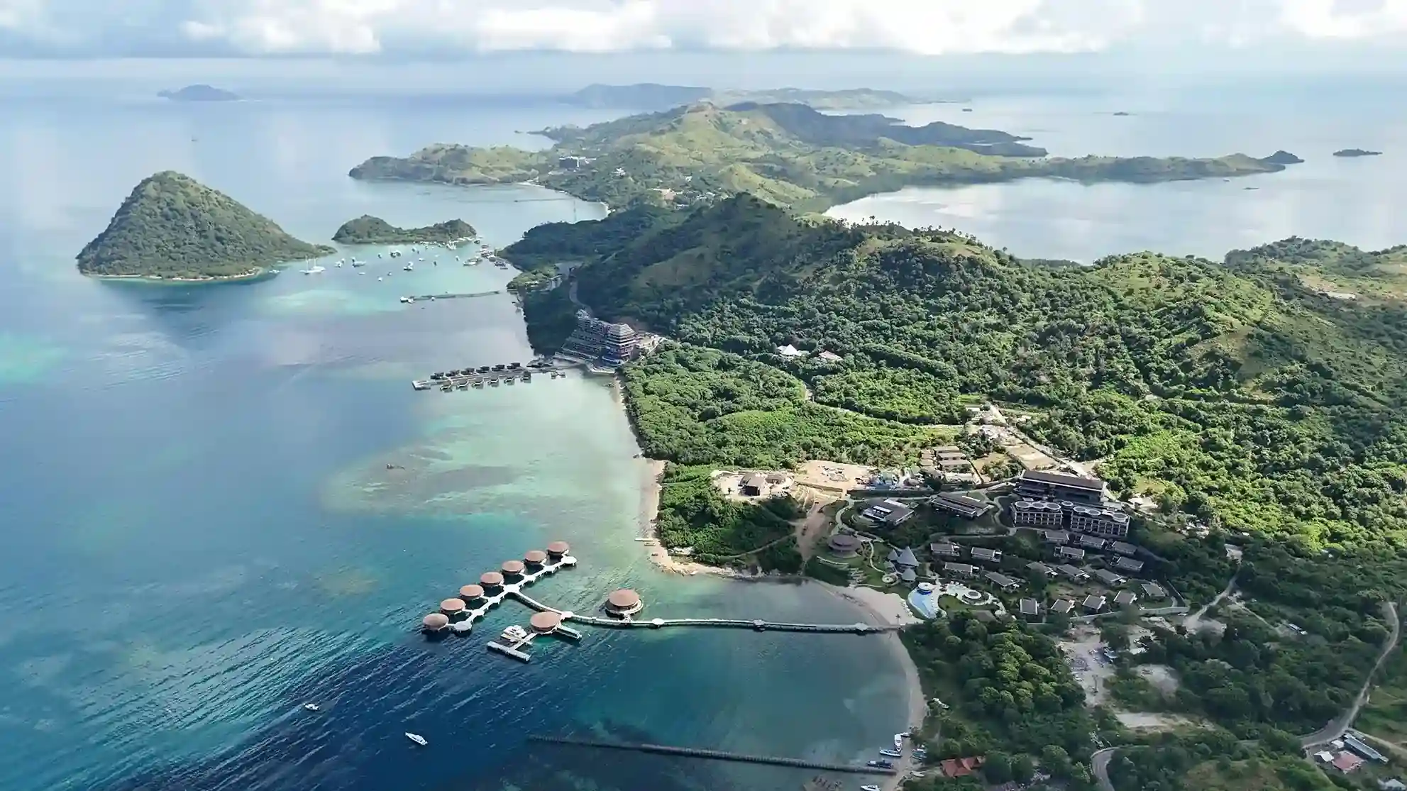 Top 3 Resort Overwater Mewah di Labuan Bajo Sebelum ke Pulau Komodo