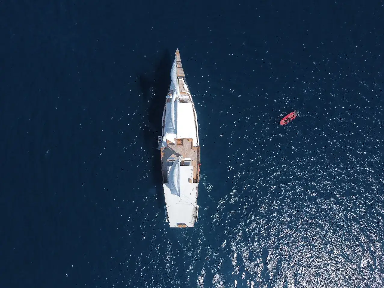 Panrita Liveaboard Cruise Phinisi Baot Charter | Panrita Exterior | Komodo Tour | Boat Komodo Trip