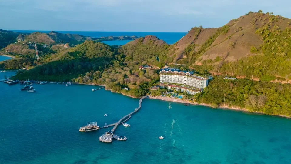 AYANA Komodo (source: traveloka.com)