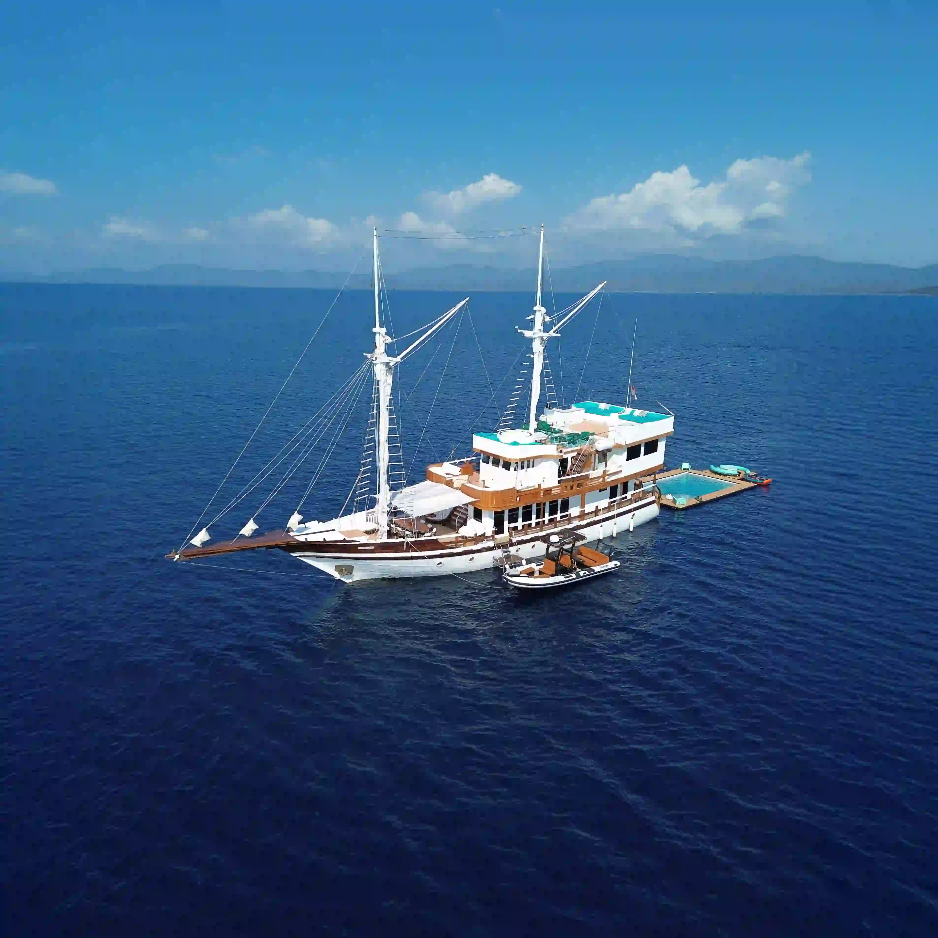 Kayra Phinisi Yacht Charter in Komodo