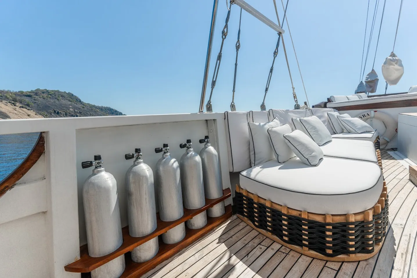 Nitrox Kayra Phinisi | Kayra Phinisi Boat Charter | Boat Komodo Trip