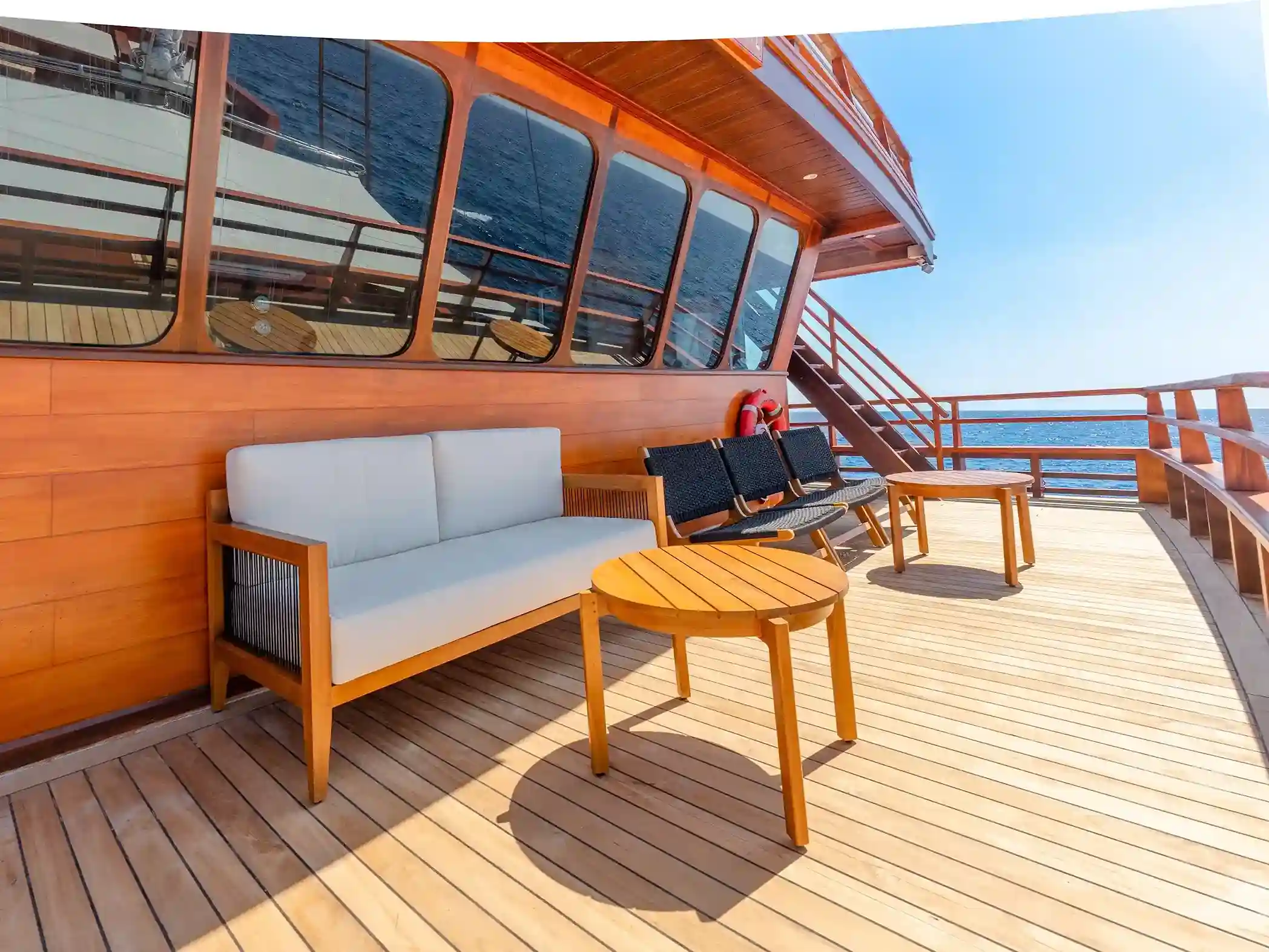 Sanctuary Phinisi Liveaboard Boat Charter | Sanctuary Chill Area | Komodo Tour | Raja Ampat Tour | Boat Komodo Trip