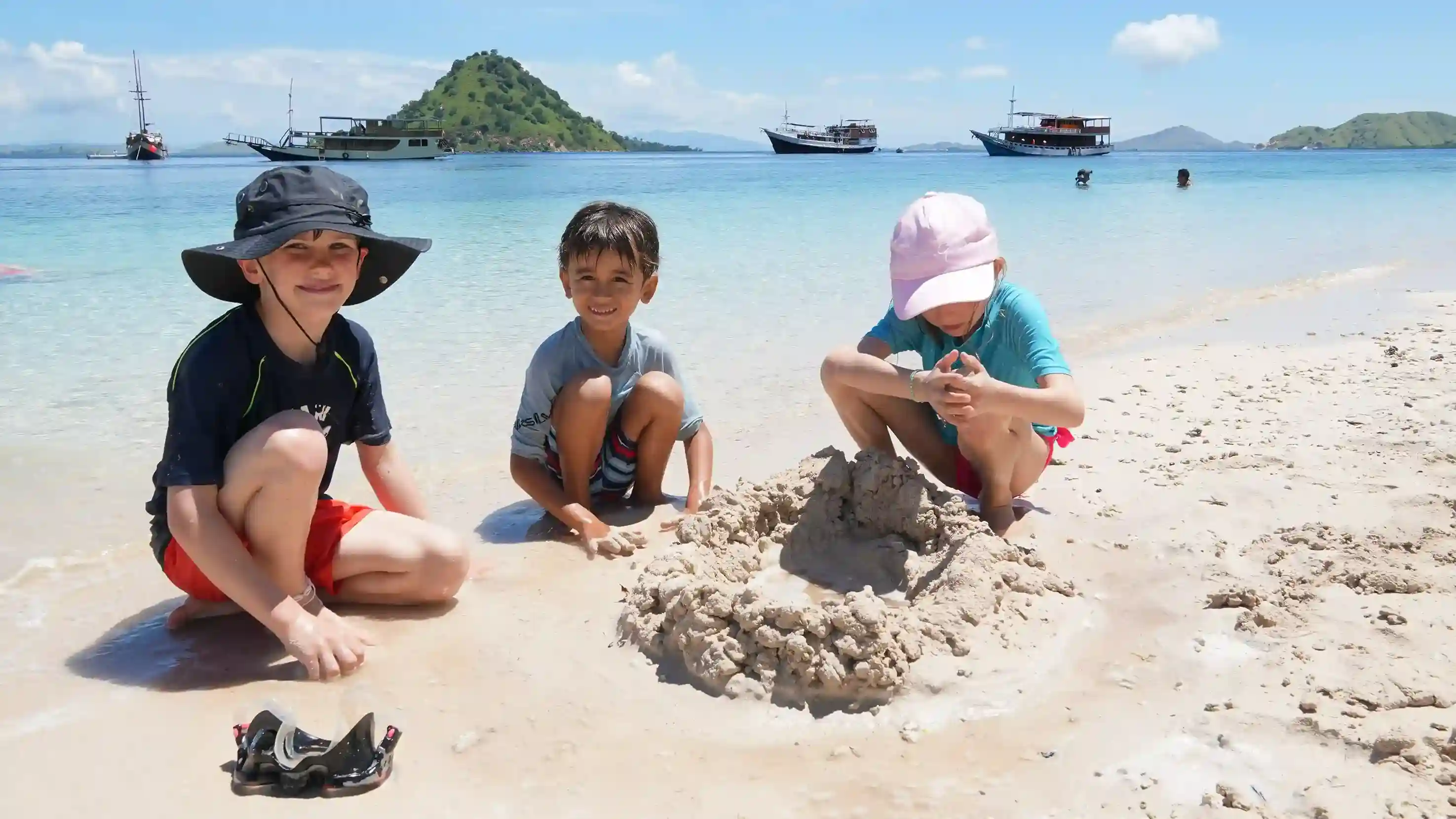6 Unforgettable Family Activities in Komodo Island