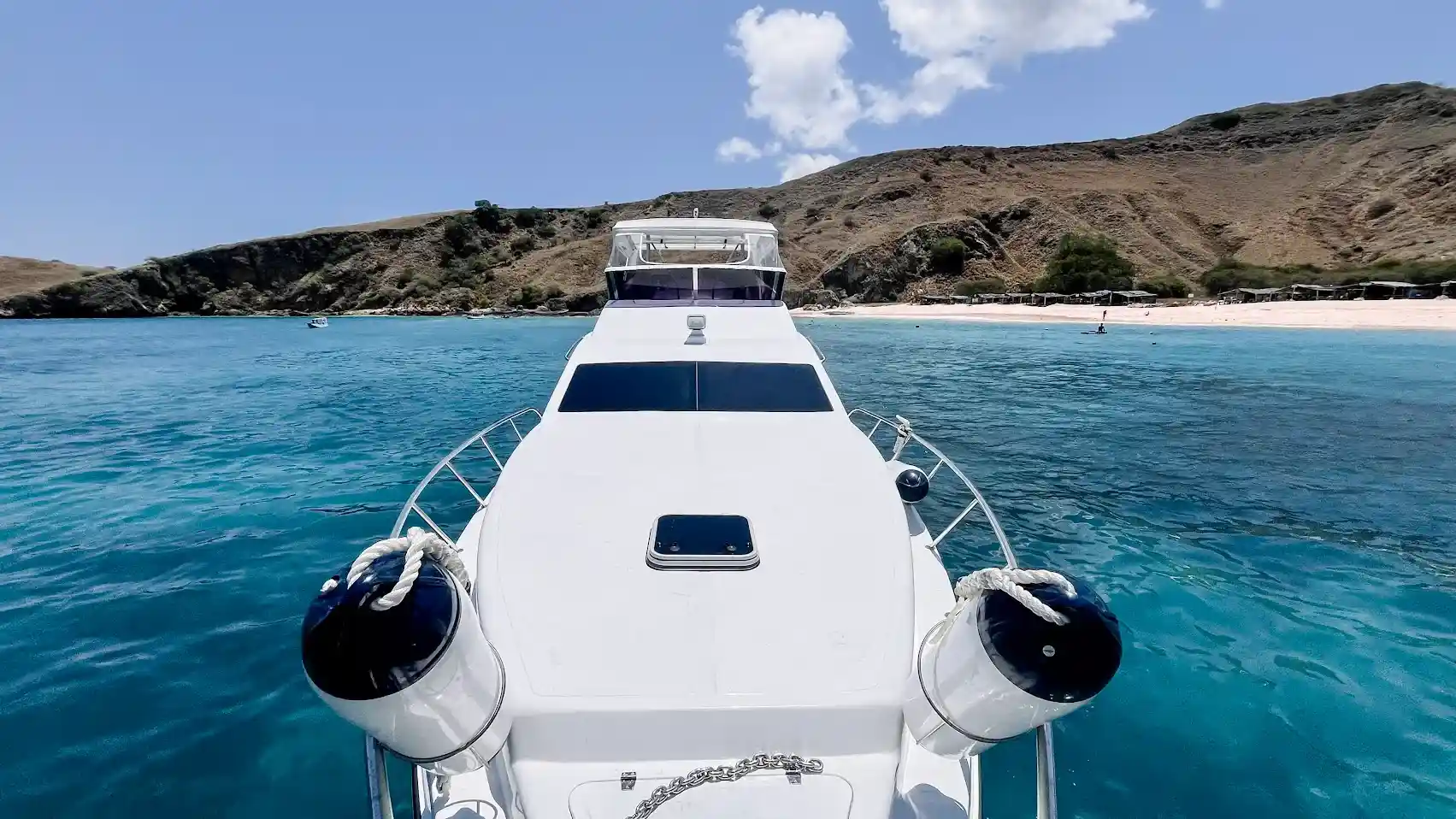 Elrora Cruise Deck | Boat Komodo Trip