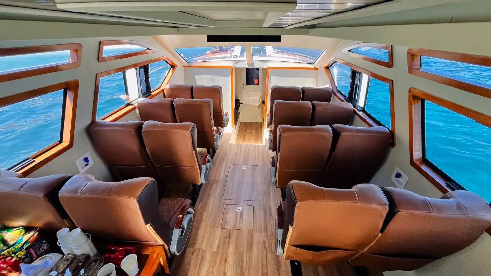 Elrora Cruise Interior | Boat Komodo Trip