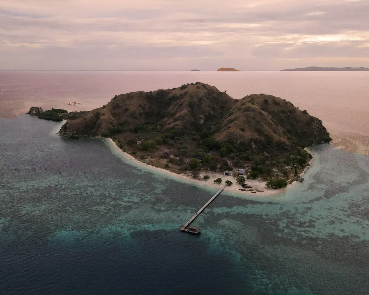Kanawa Island | Boat Komodo Trip