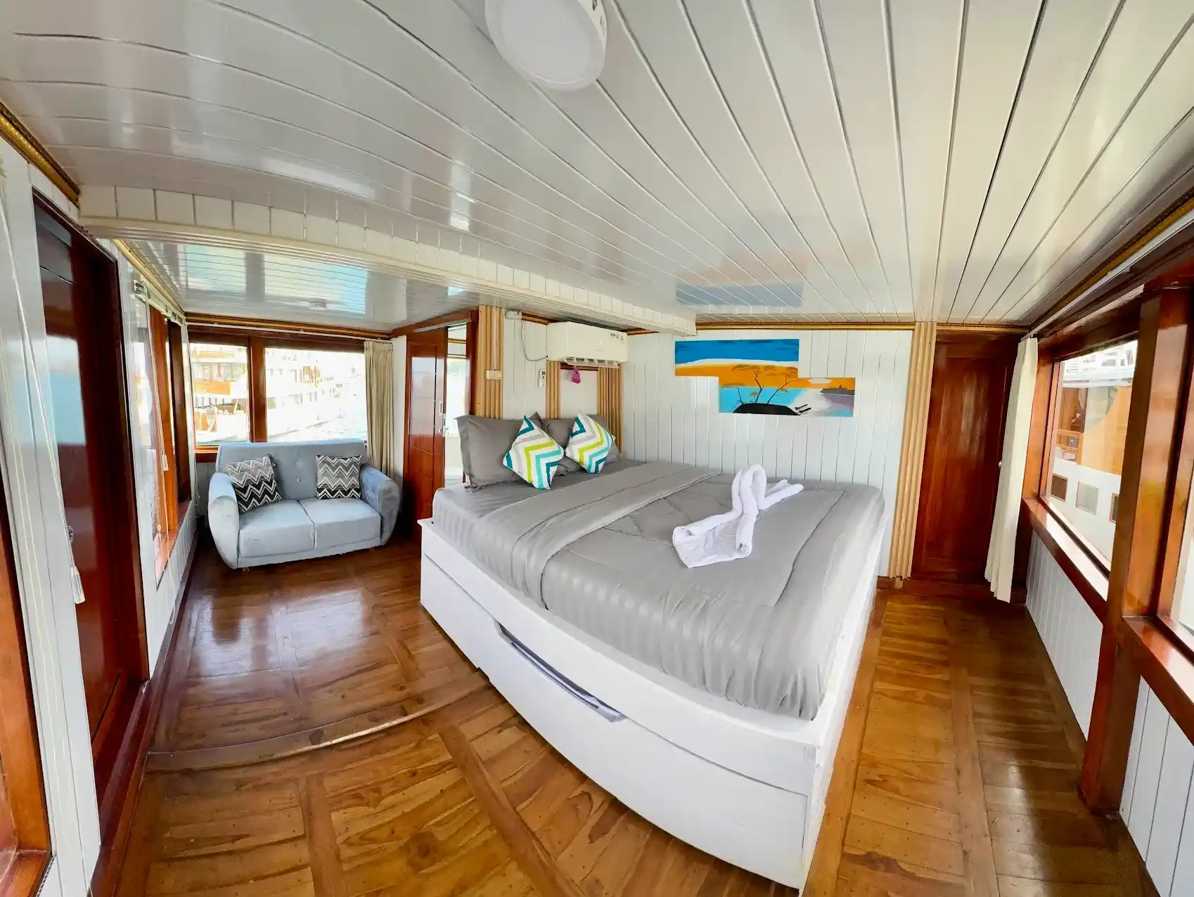 Sumbawa Cabin - Princes Nabila Phinisi | Boat Komodo Trip