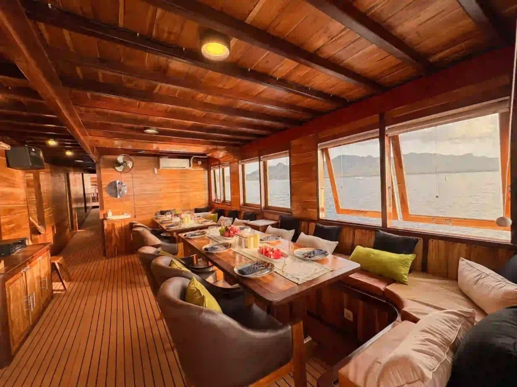 Sundari Voyage Phinisi Boat Charter Indoor Dining Area - Sundari Phinisi | Boat Komodo Trip